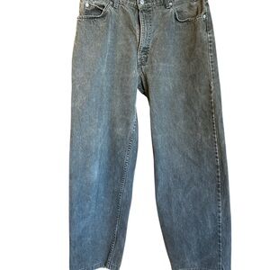 Vintage Men’s Levi’s Orange Tab Loose Fit size 34x32. Excellent Condition